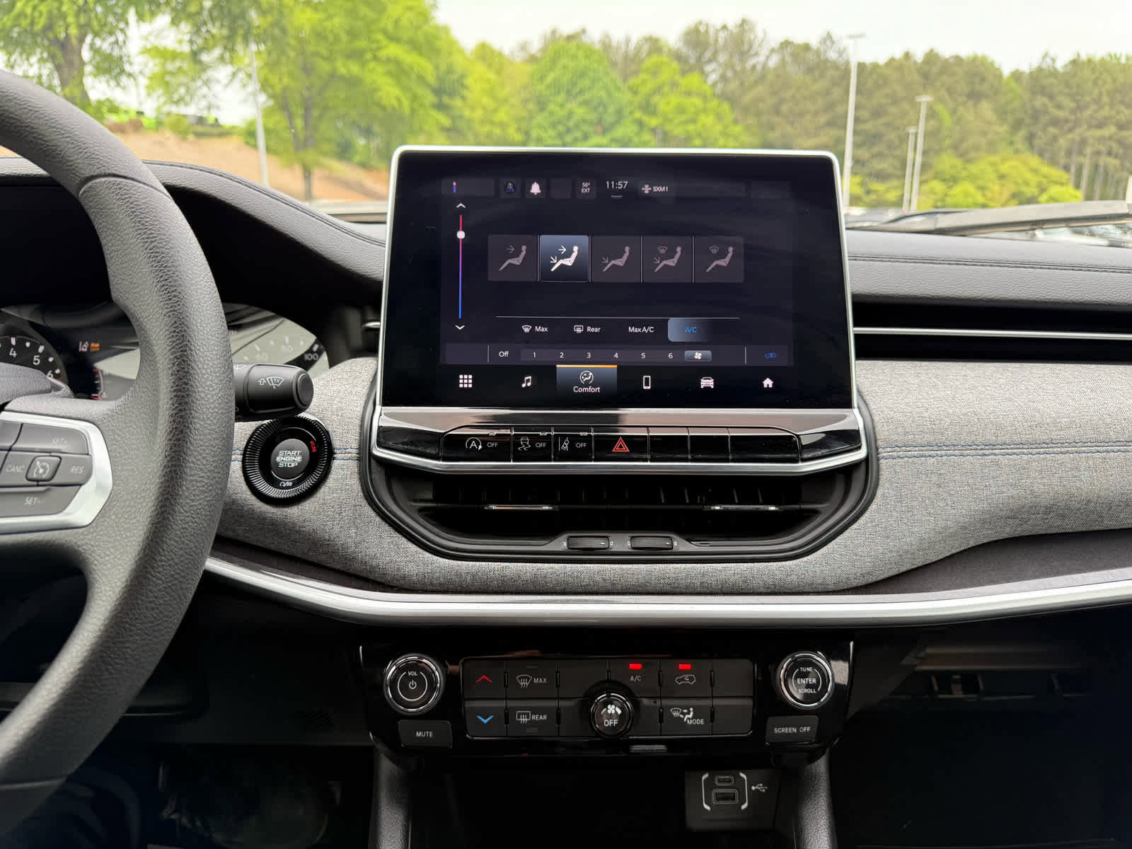 Used 2023 Jeep Compass Sport image 17