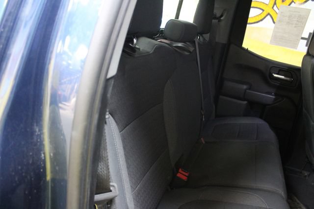 Used 2019 Chevrolet Silverado 1500 LT w/ Convenience Package AWD/4WD image 9