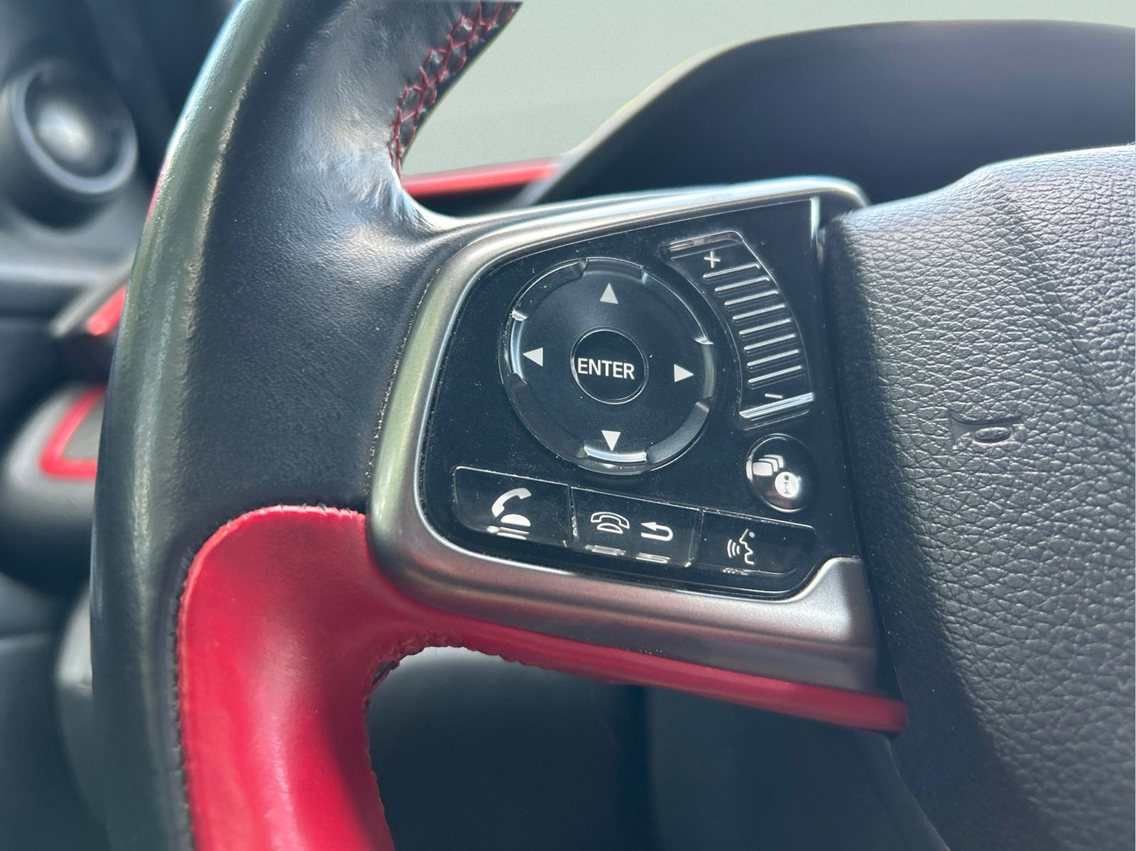 Used 2017 Honda Civic Type R image 15
