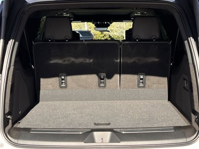 New 2026 Cadillac Escalade ESV Platinum Sport w/ LPO, ONYX Package AWD/4WD image 26
