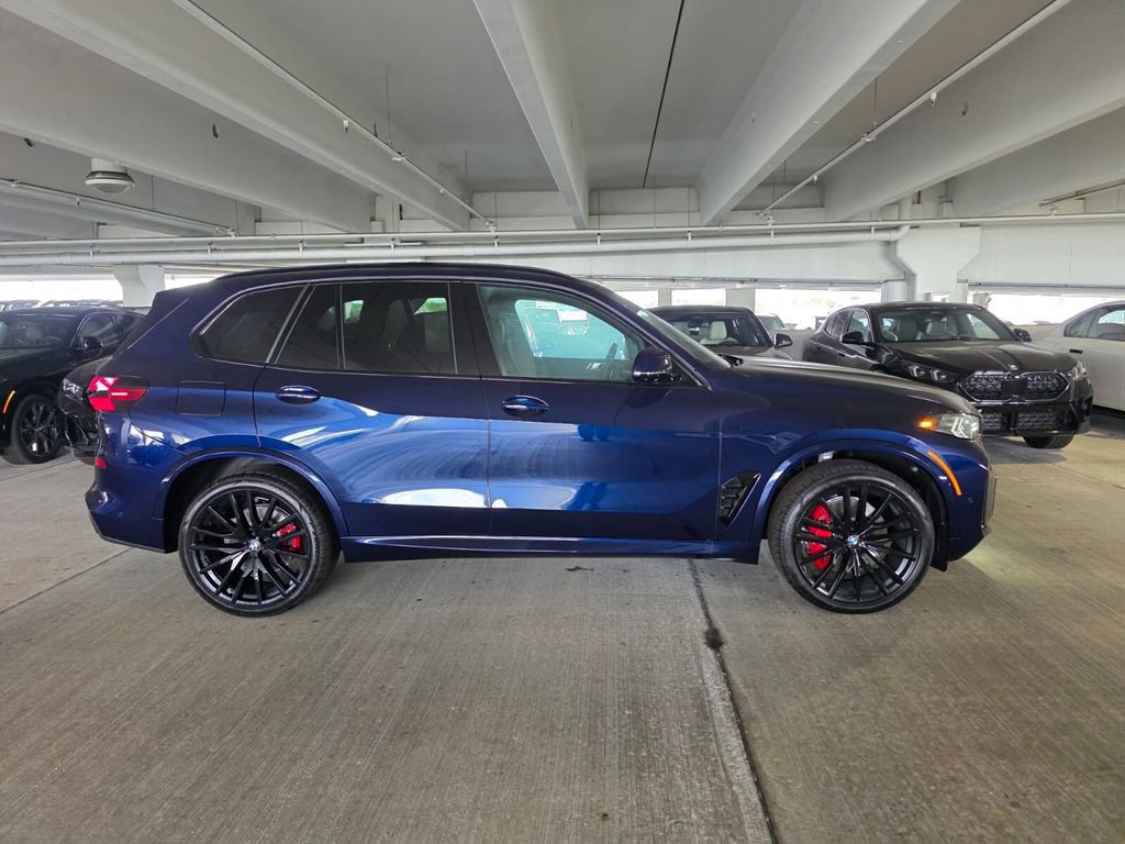 New 2026 BMW X5 sDrive40i w/ M Sport Package RWD image 3