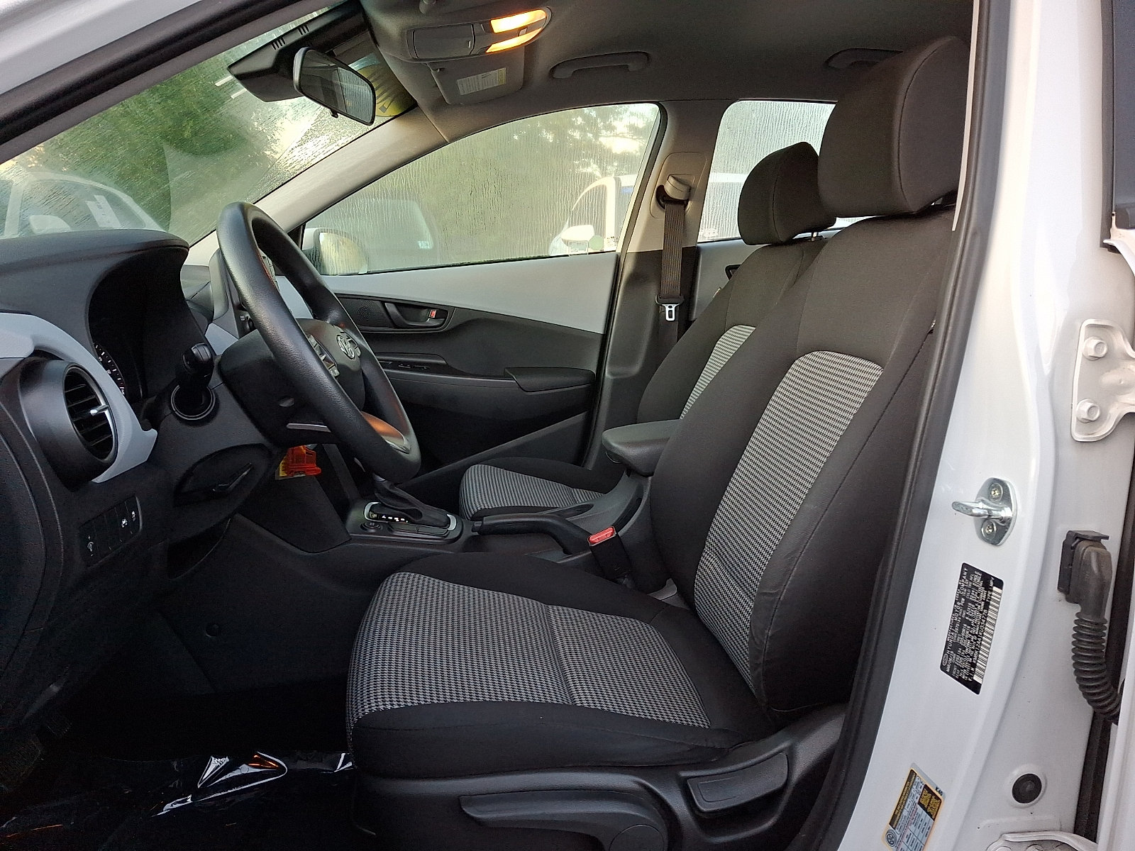 Used 2019 Hyundai Kona SE FWD image 13