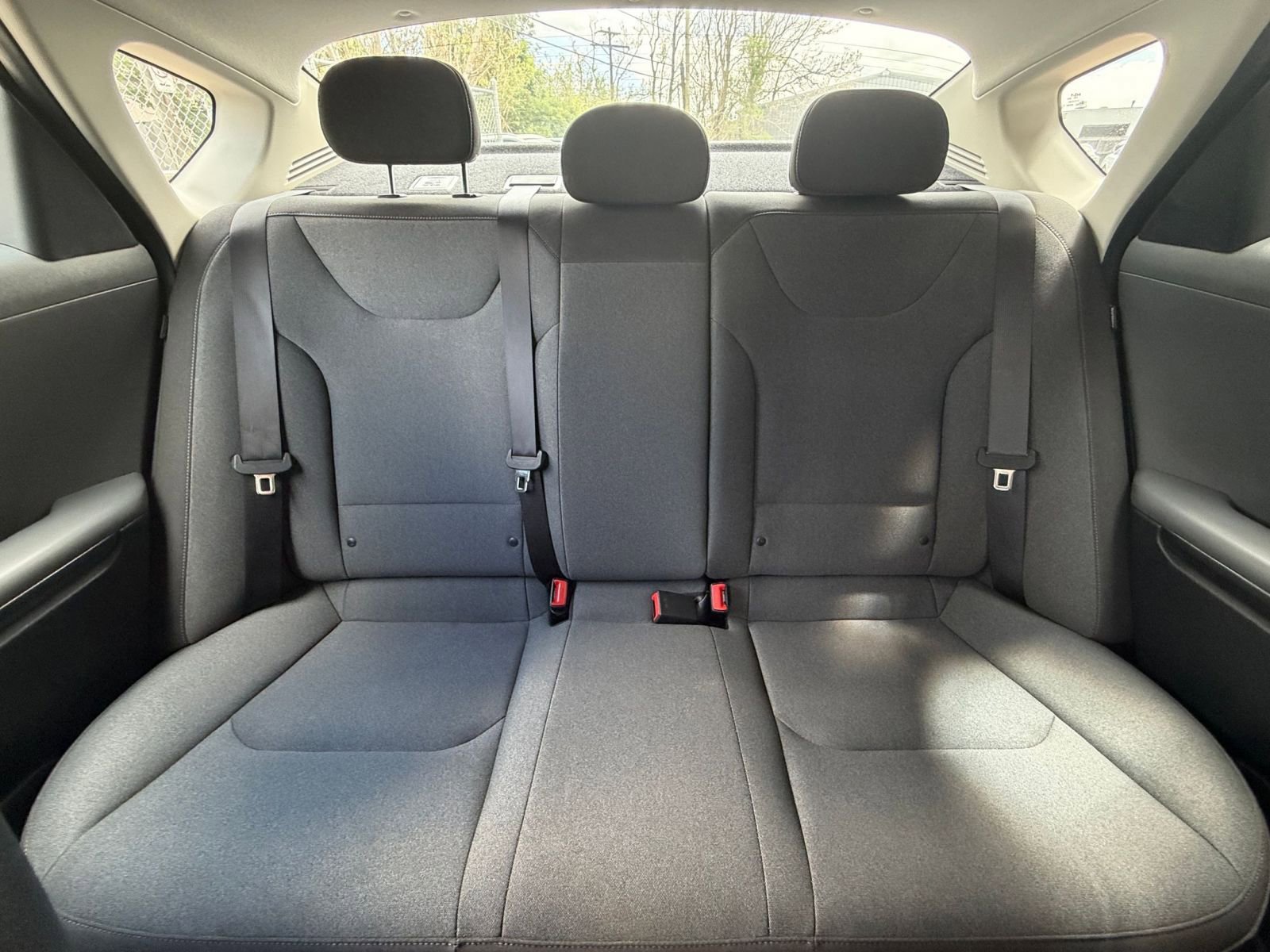 Used 2025 Kia K4 FWD image 36