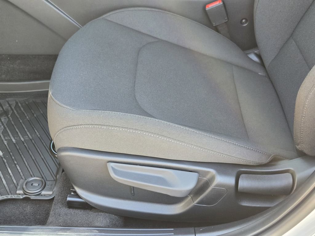 New 2026 Kia K4 FWD image 19