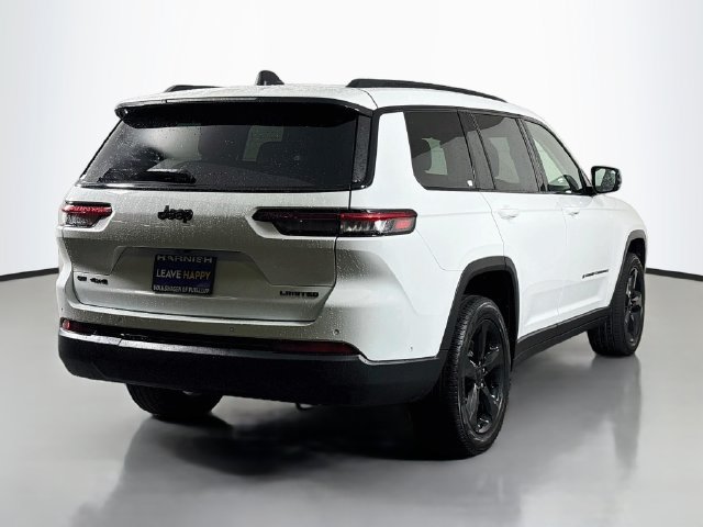 Used 2023 Jeep Grand Cherokee L Limited w/ Black Appearance Package AWD/4WD image 7
