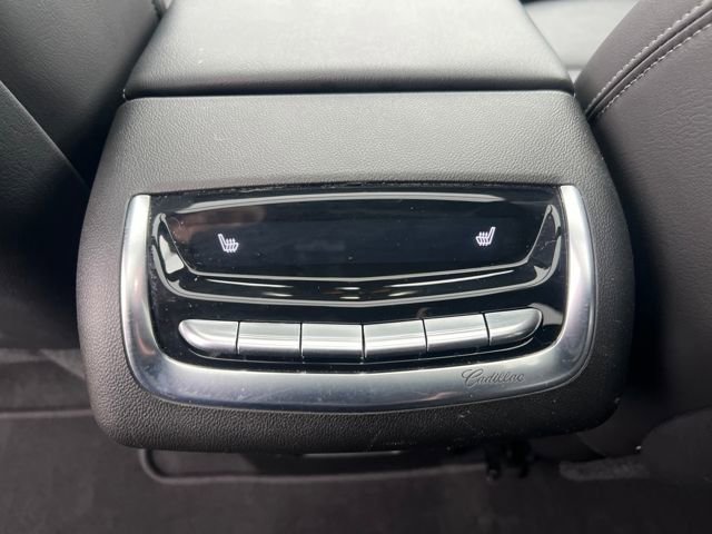 Used 2025 Cadillac XT6 Premium Luxury image 23
