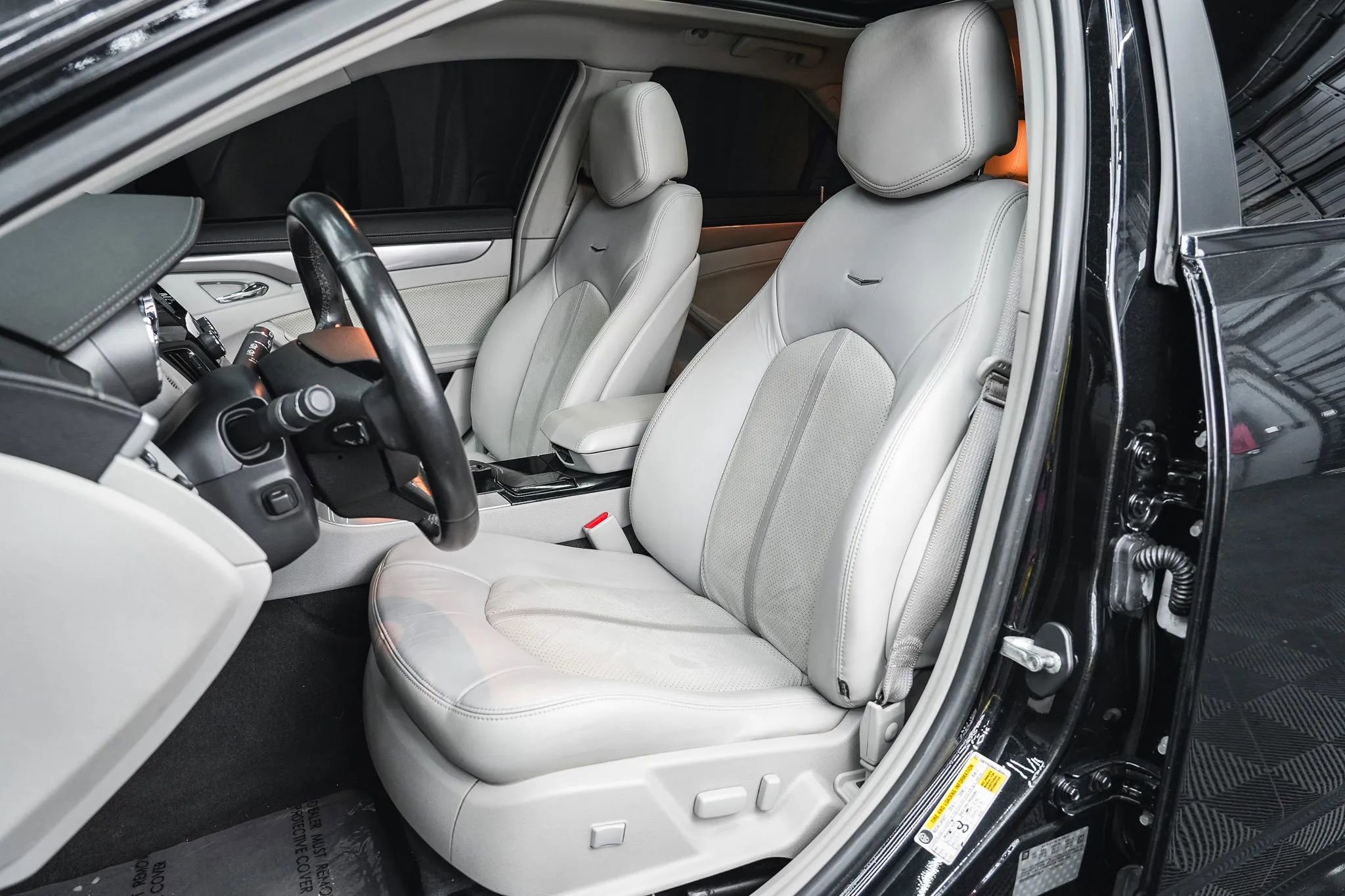 Used 2014 Cadillac CTS V image 39