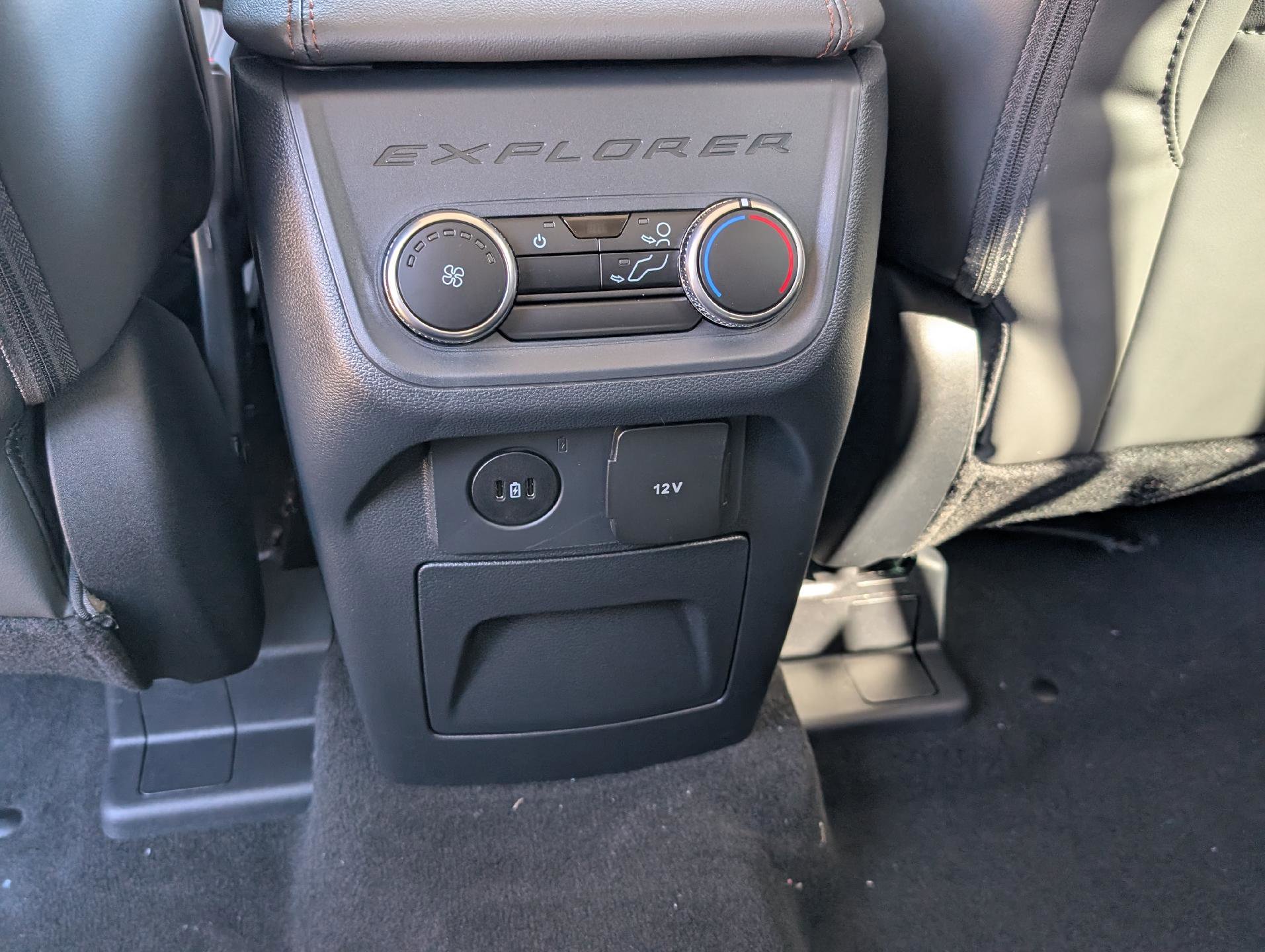 New 2025 Ford Explorer Active image 25