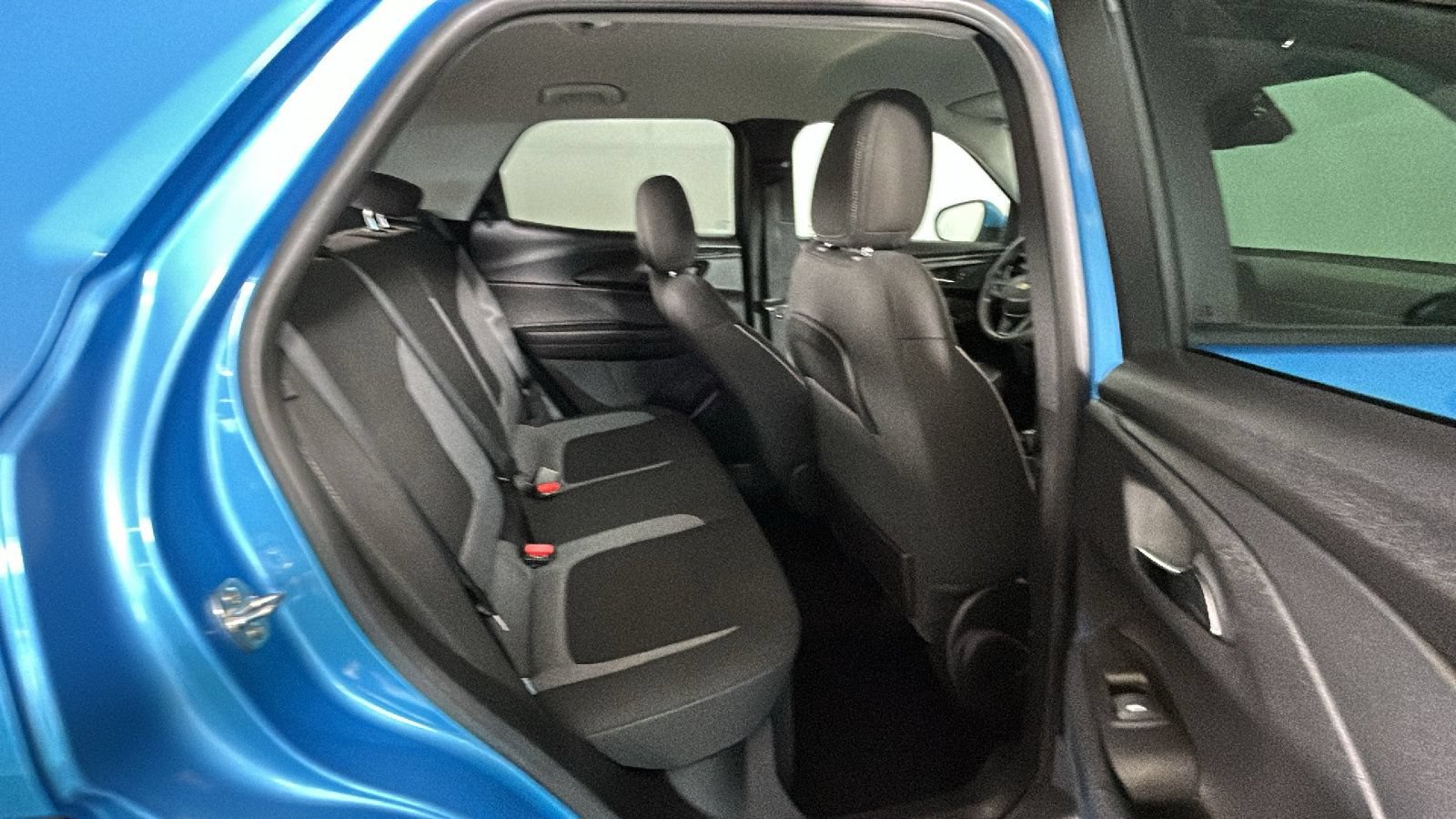 Used 2026 Chevrolet TrailBlazer LT AWD/4WD image 33