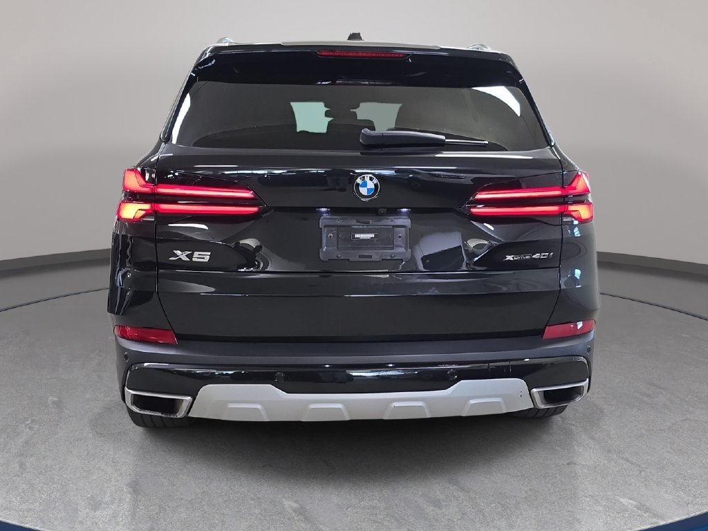 Certified 2024 BMW X5 xDrive40i w/ Premium Package AWD/4WD image 7