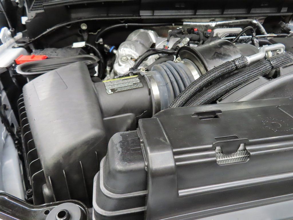 Used 2025 GMC Sierra 2500 SLE image 21