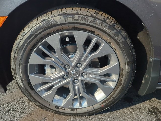 New 2026 Honda Odyssey Touring image 3
