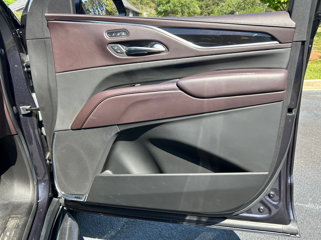 Used 2022 Cadillac Escalade Premium Luxury Platinum RWD image 65