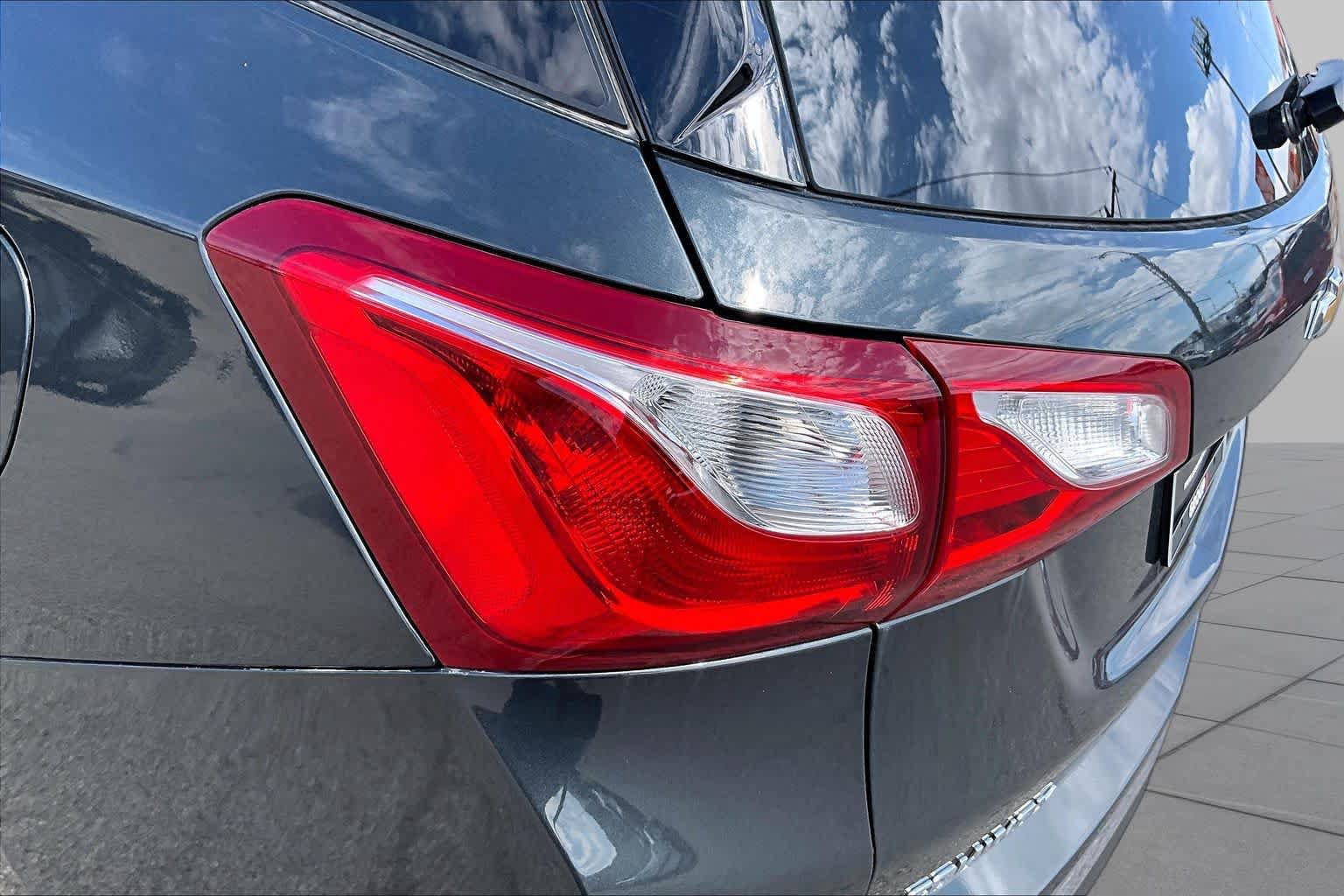 Used 2020 Chevrolet Equinox LT FWD image 28