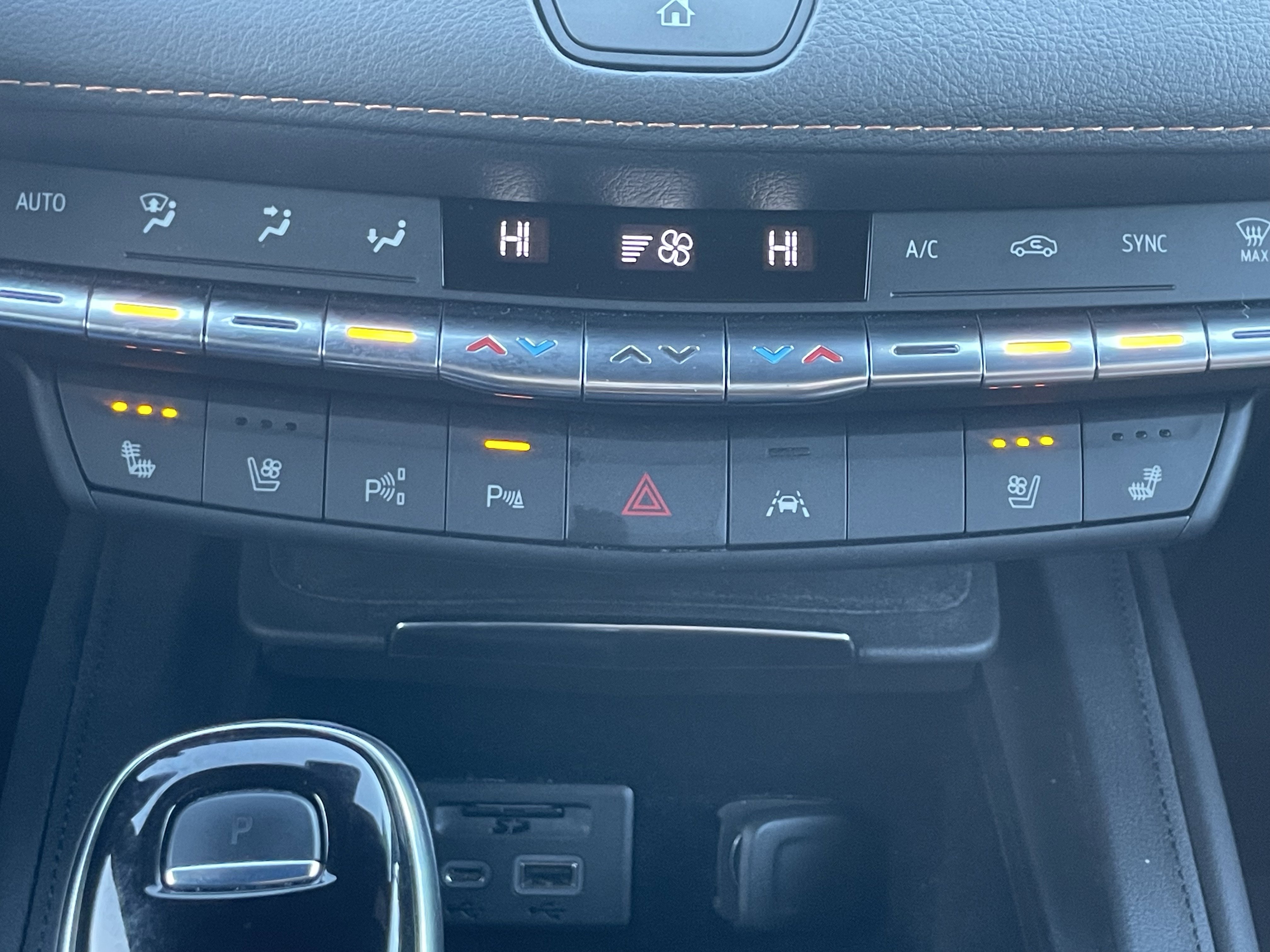 Used 2022 Cadillac XT4 Sport image 28