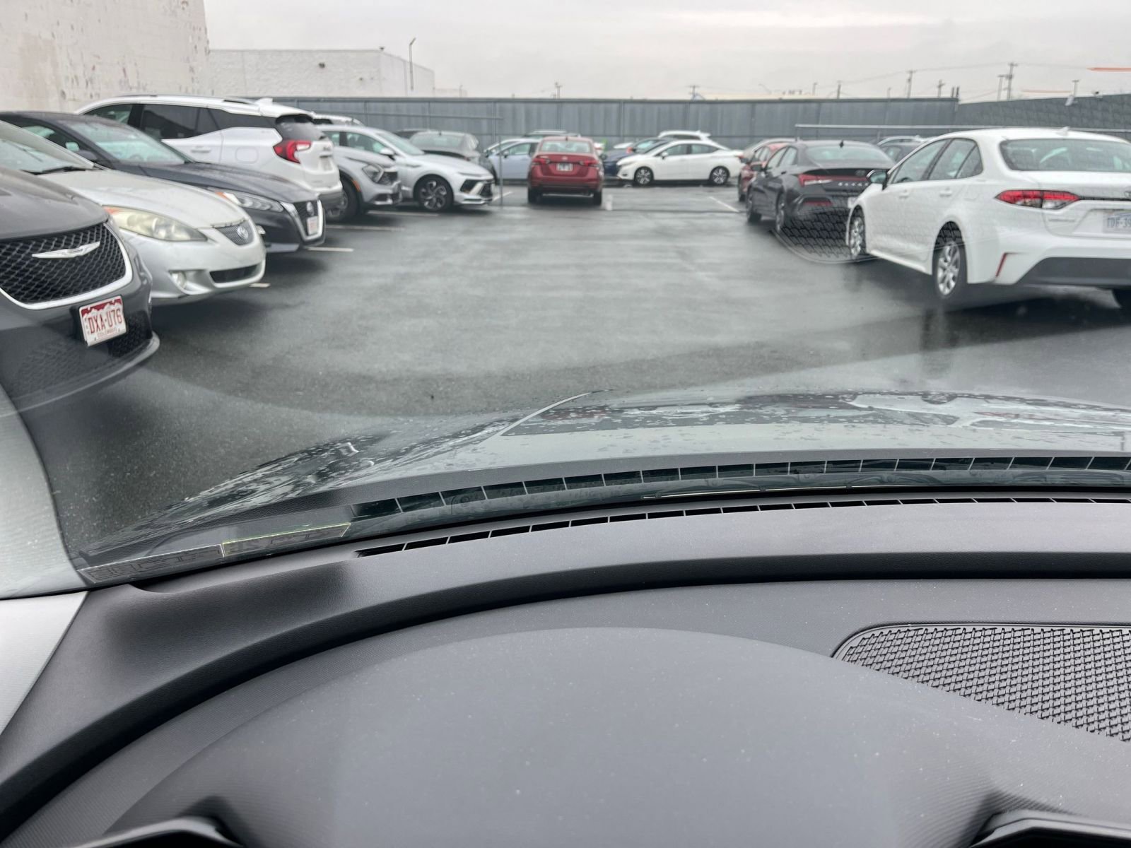 Used 2025 Hyundai Elantra SEL image 35