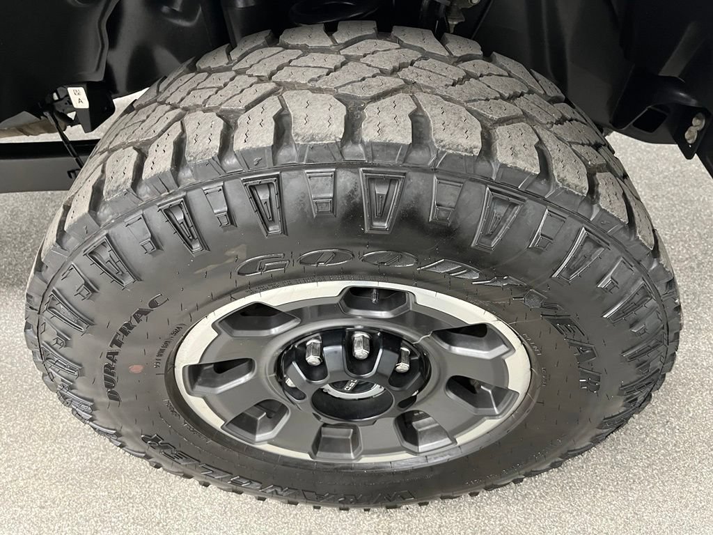Used 2024 Ford F350 Platinum w/ Tremor Off-Road Package AWD/4WD image 18