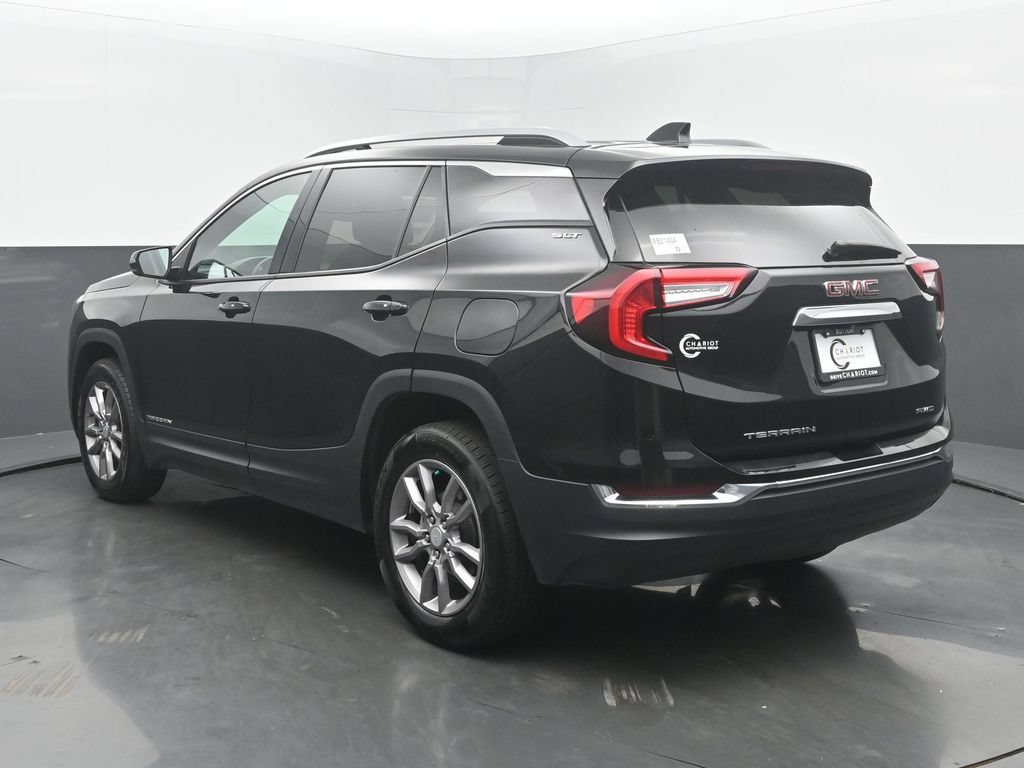 Used 2024 GMC Terrain SLT AWD/4WD image 4