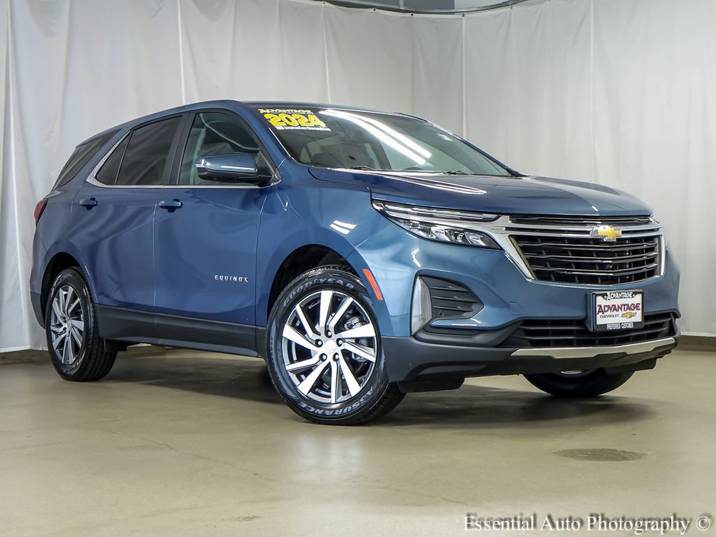 Used 2024 Chevrolet Equinox LT AWD/4WD image 2