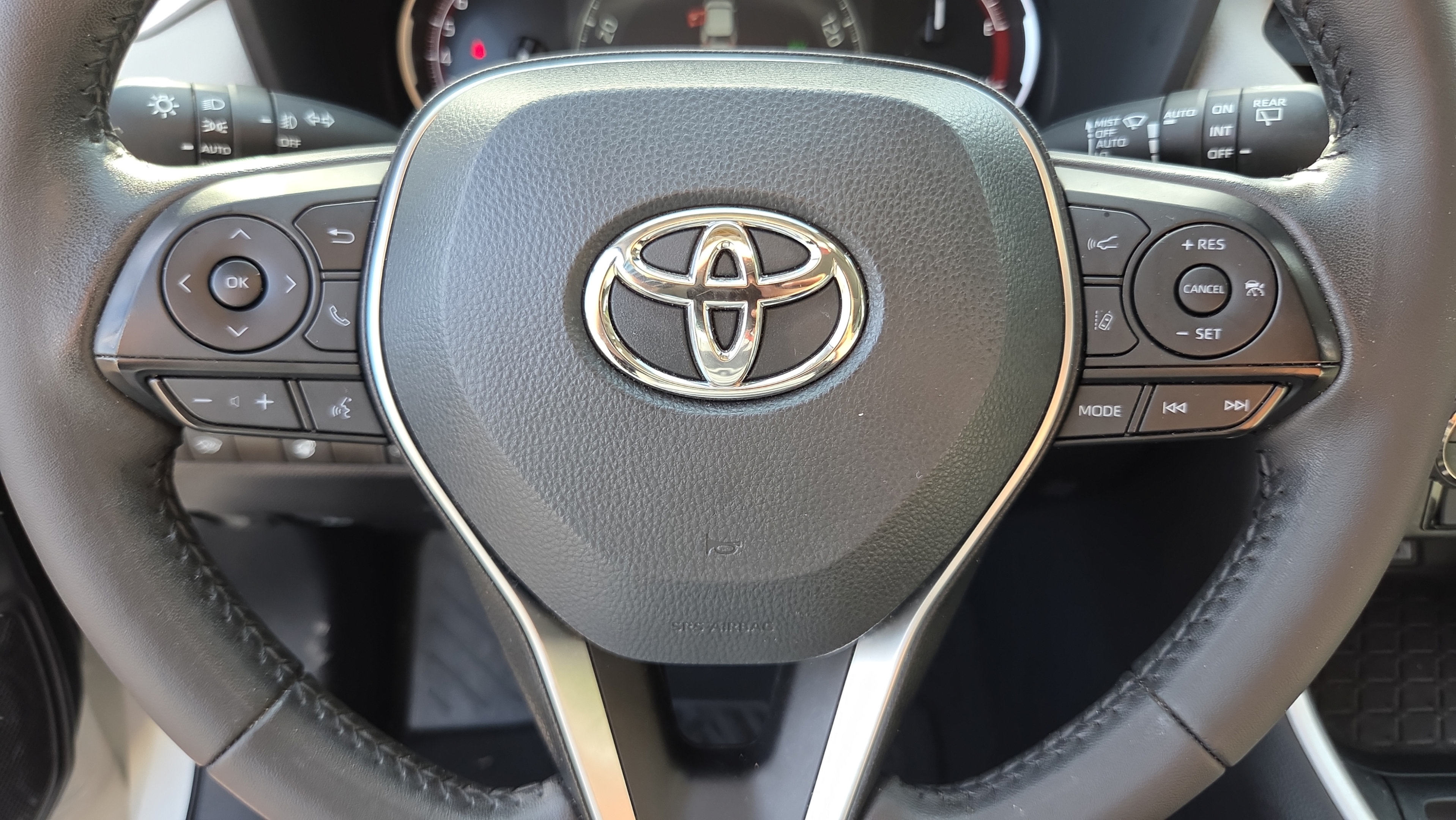 Used 2024 Toyota RAV4 XLE Premium w/ Weather Package FWD image 24