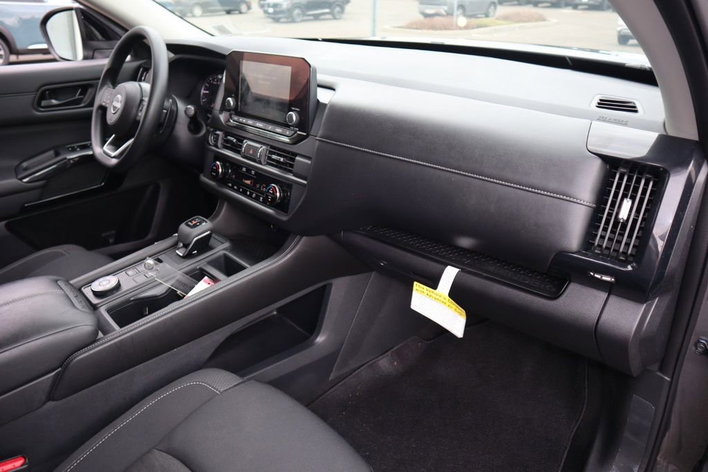 Certified 2024 Nissan Pathfinder S image 27
