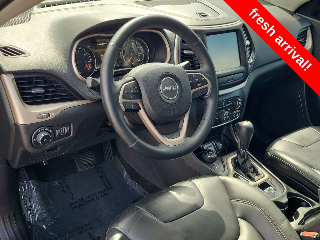 Used 2015 Jeep Cherokee Limited image 18