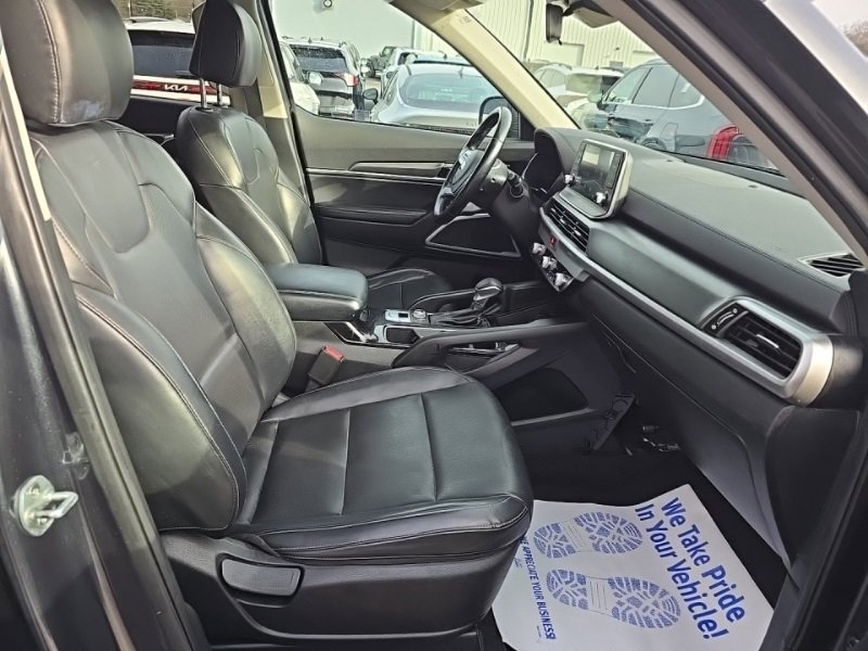 Used 2021 Kia Telluride LX image 31