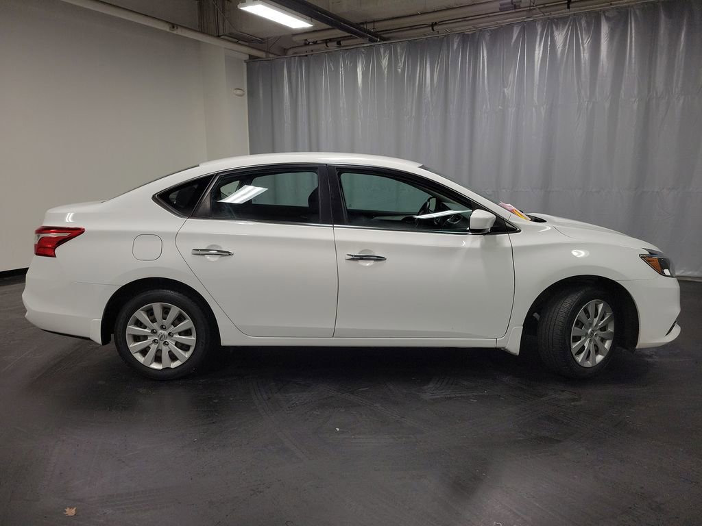 Used 2017 Nissan Sentra S image 10