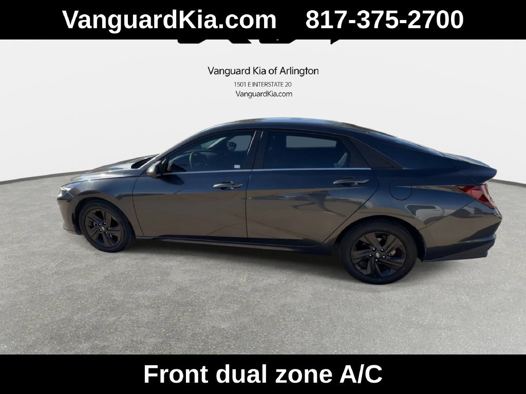 Used 2023 Hyundai Elantra SEL FWD image 5