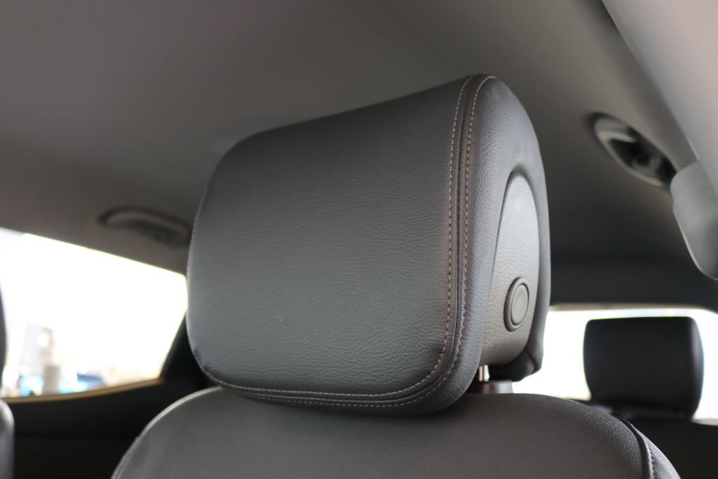 Used 2016 Hyundai Santa Fe Sport image 16