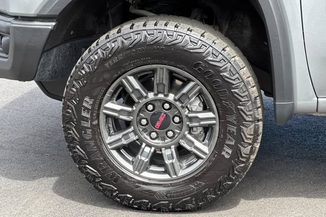 Used 2024 GMC Sierra 1500 AT4X AWD/4WD image 47