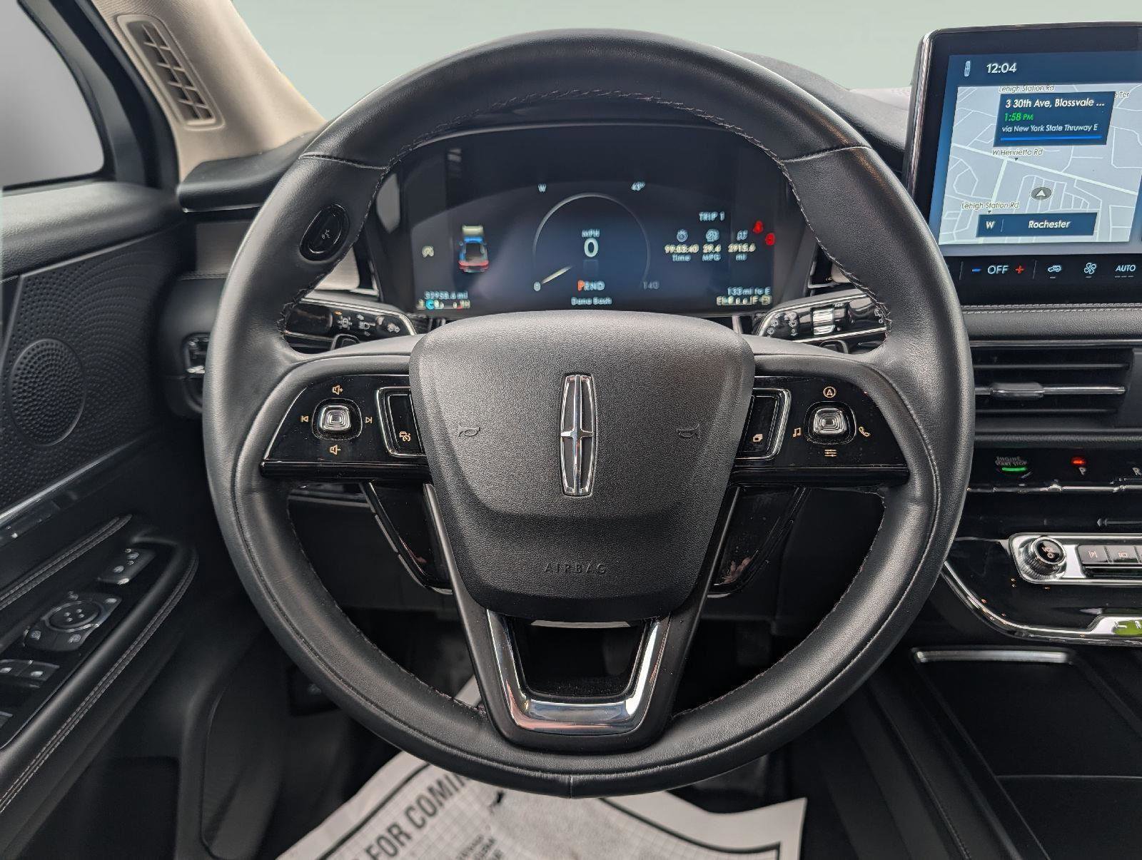 Used 2023 Lincoln Corsair Reserve image 10