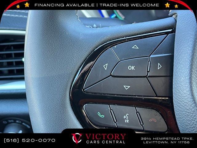 Used 2024 Chrysler Pacifica Select image 27