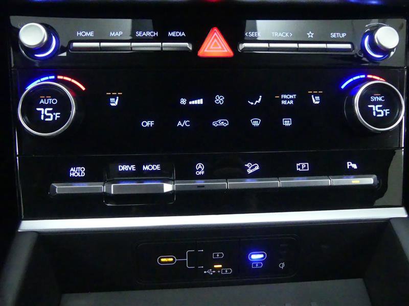 Used 2024 Hyundai Santa Fe SEL image 16