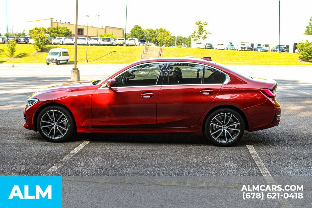 Used 2022 BMW 330i xDrive Sedan AWD/4WD image 5