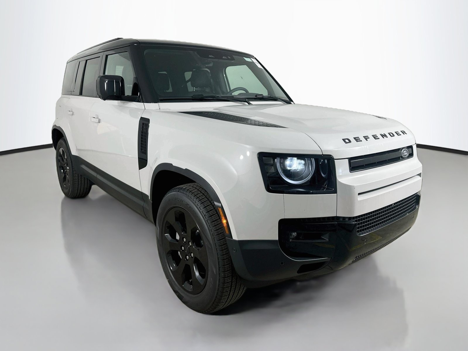 New 2026 Land Rover Defender 110 S AWD/4WD image 3