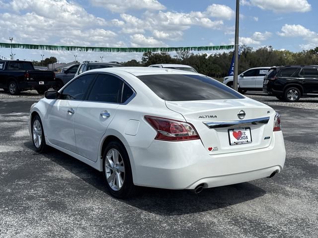 Used 2013 Nissan Altima 2.5 SV image 9