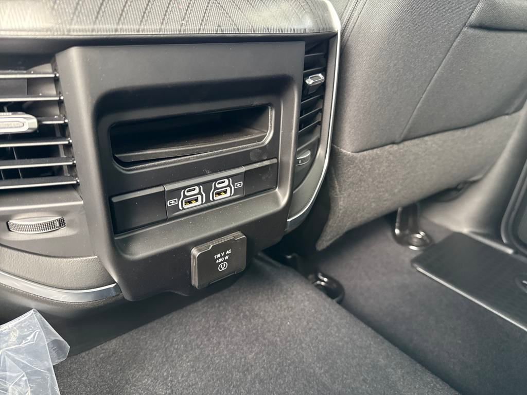 Used 2025 RAM 2500 Big Horn image 32