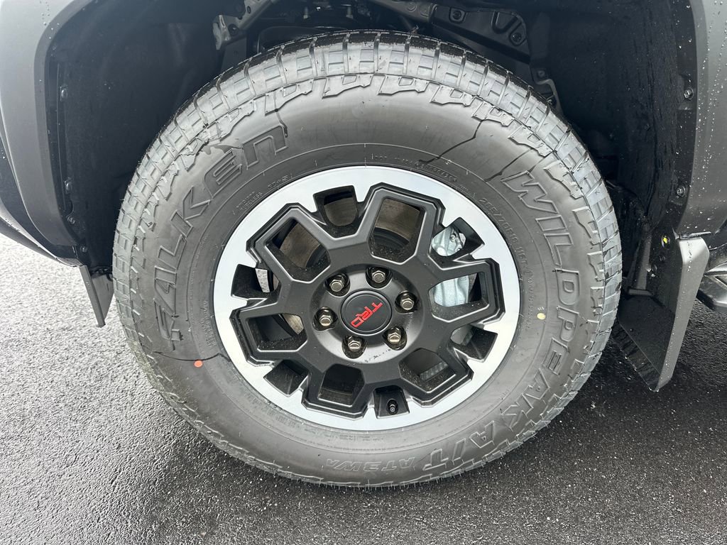 New 2026 Toyota 4Runner TRD Off-Road Premium AWD/4WD image 12