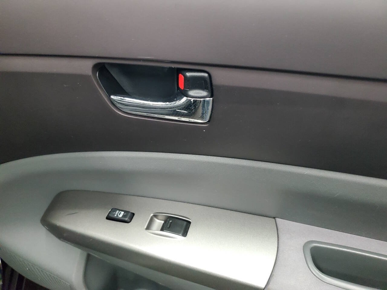 Used 2005 Toyota Prius FWD image 16