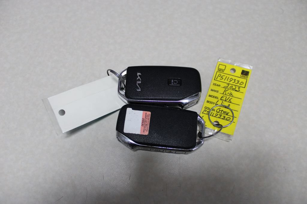 Used 2023 Kia EV6 Wind AWD/4WD image 38