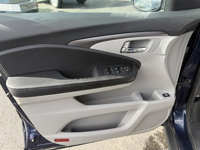Used 2020 Honda Ridgeline RTL image 8