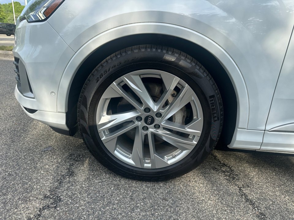 Used 2023 Audi Q7 3.0T Prestige AWD/4WD image 27