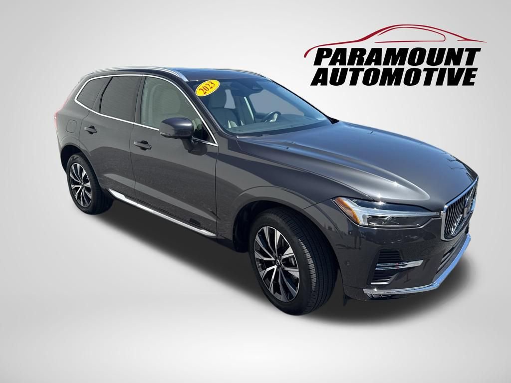 Used 2023 Volvo XC60 B5 Plus AWD/4WD image 3