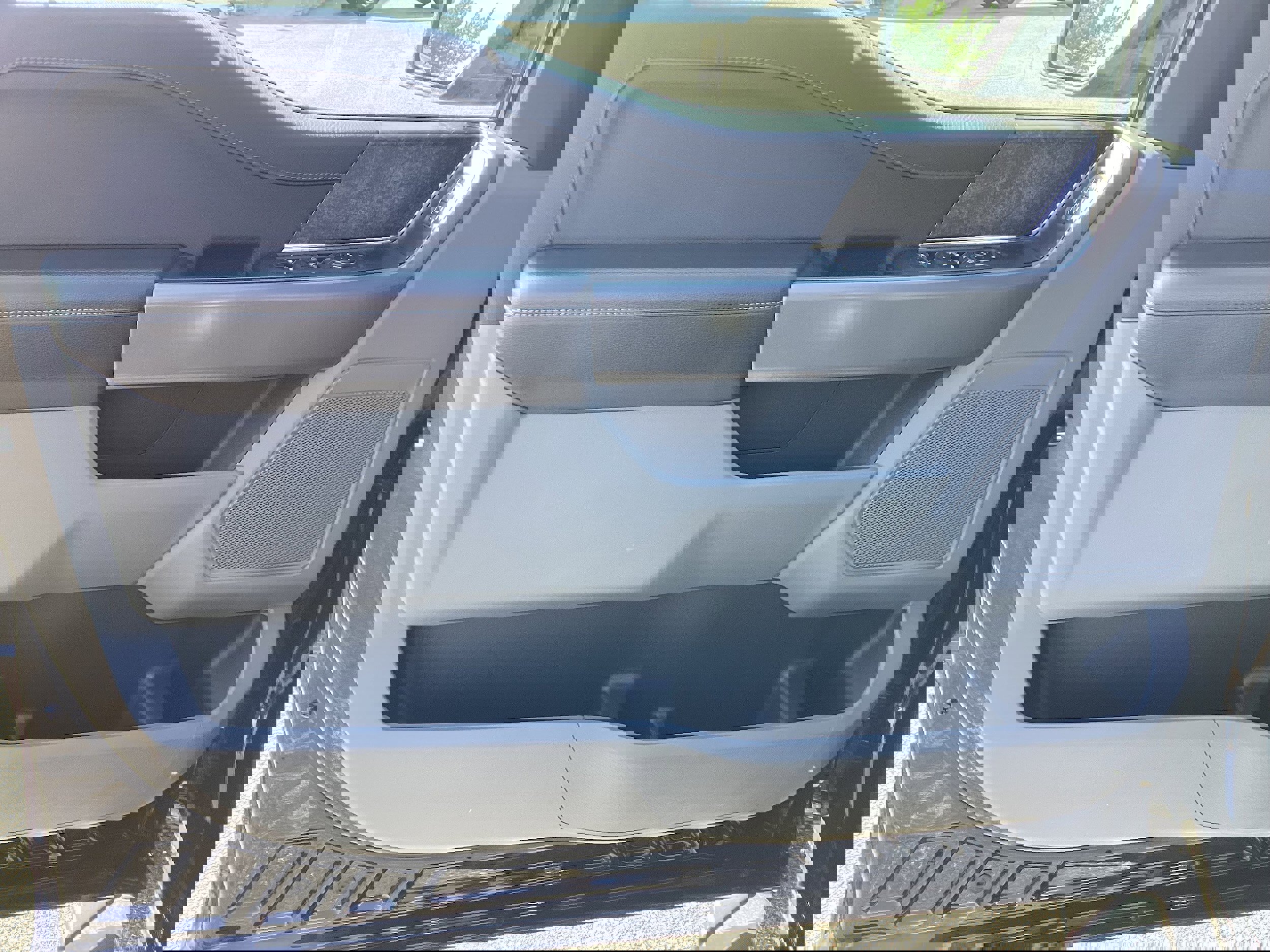 Used 2022 Ford F150 XLT w/ Equipment Group 301A Mid image 14