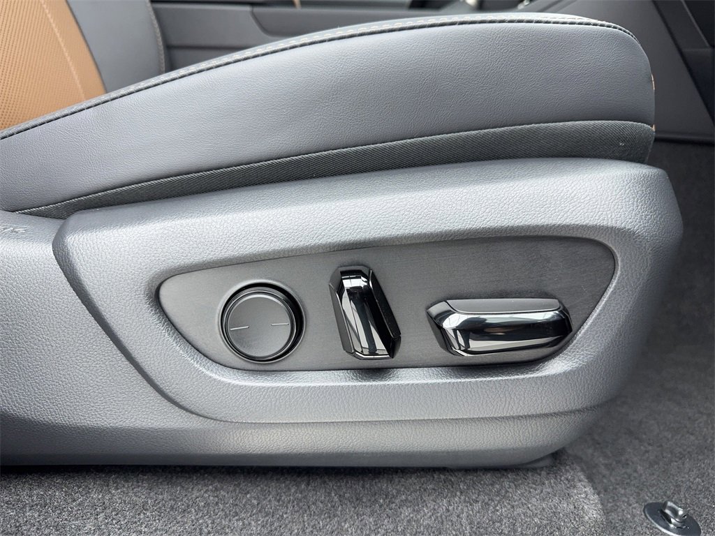 Used 2026 Lexus GX 550 image 62