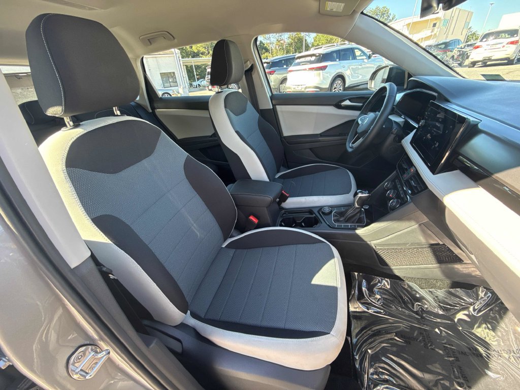 Used 2025 Volkswagen Taos S AWD/4WD image 27