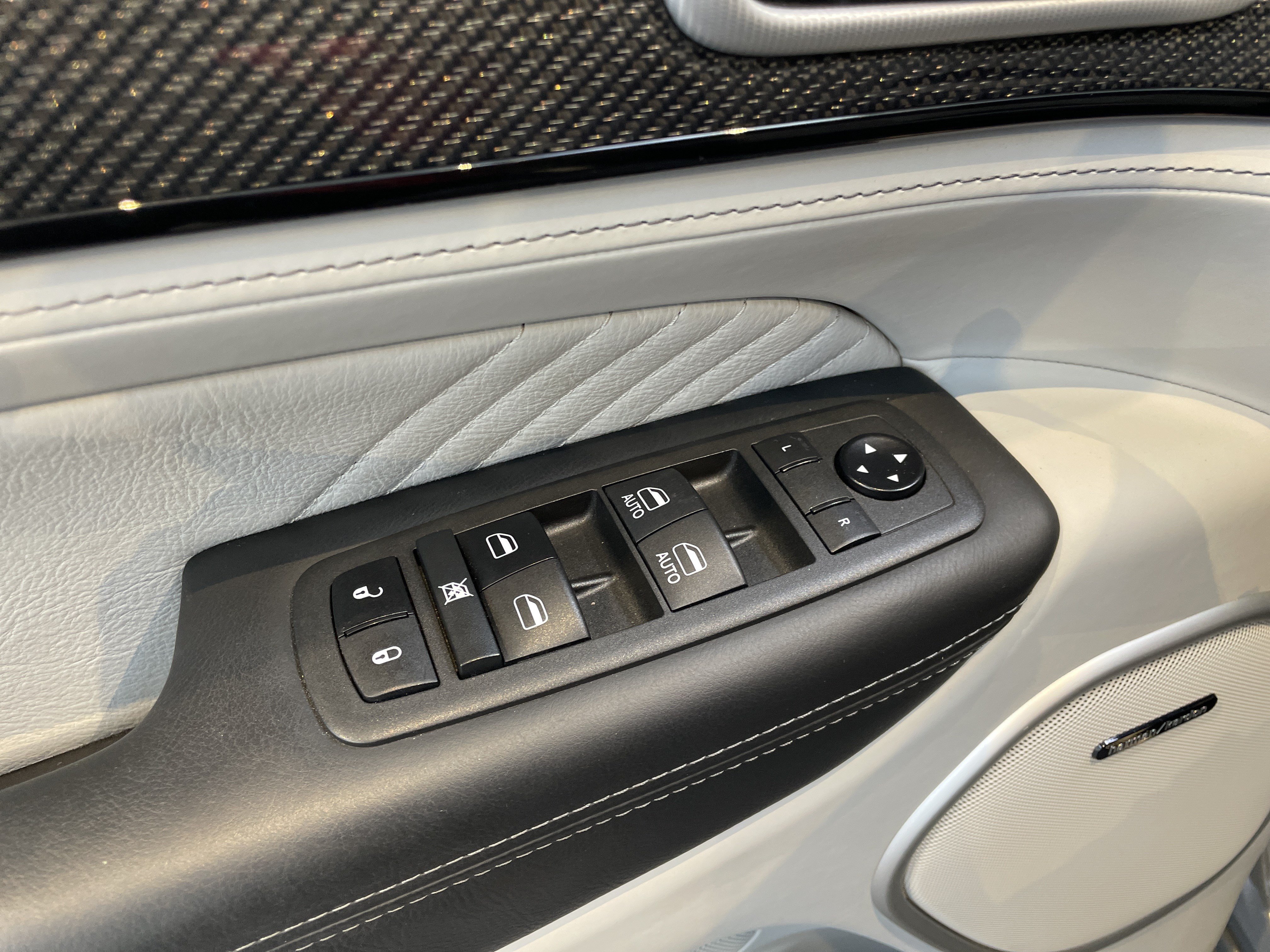 Used 2021 Jeep Grand Cherokee Trackhawk AWD/4WD image 18