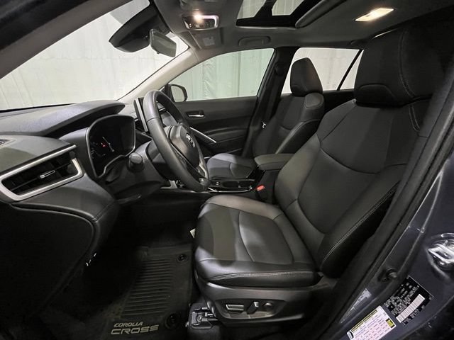Certified 2025 Toyota Corolla Cross XLE w/ Convenience Package AWD/4WD image 10