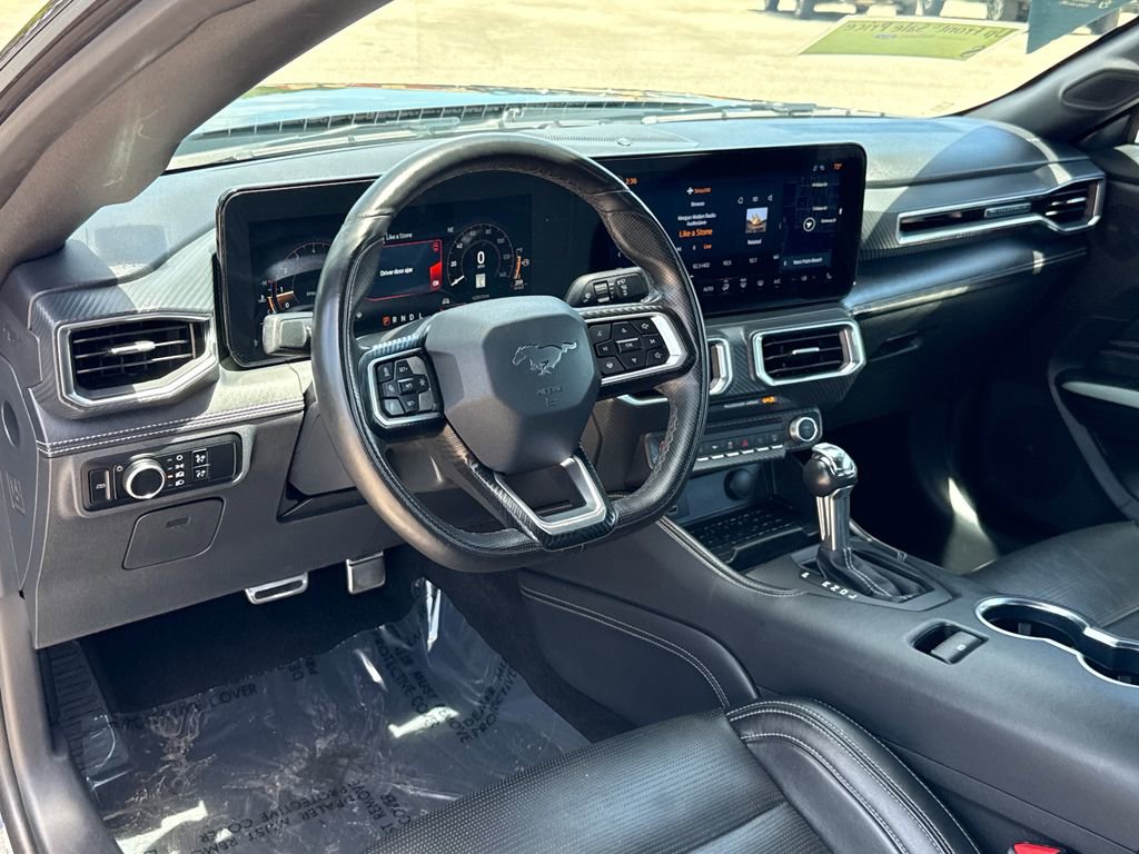 Used 2024 Ford Mustang Premium image 6